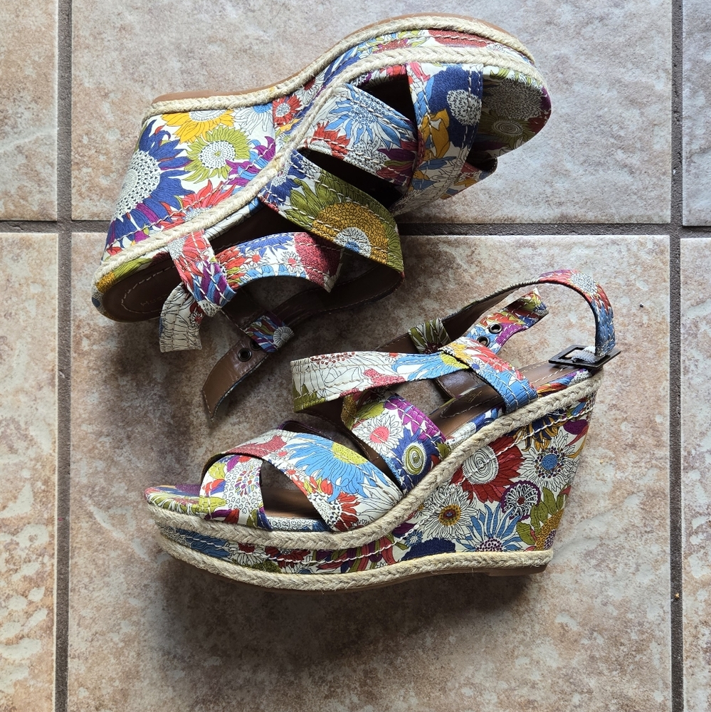 🔥🔥🔥SALE🔥🔥🔥Hush Puppies Colorful Wedges